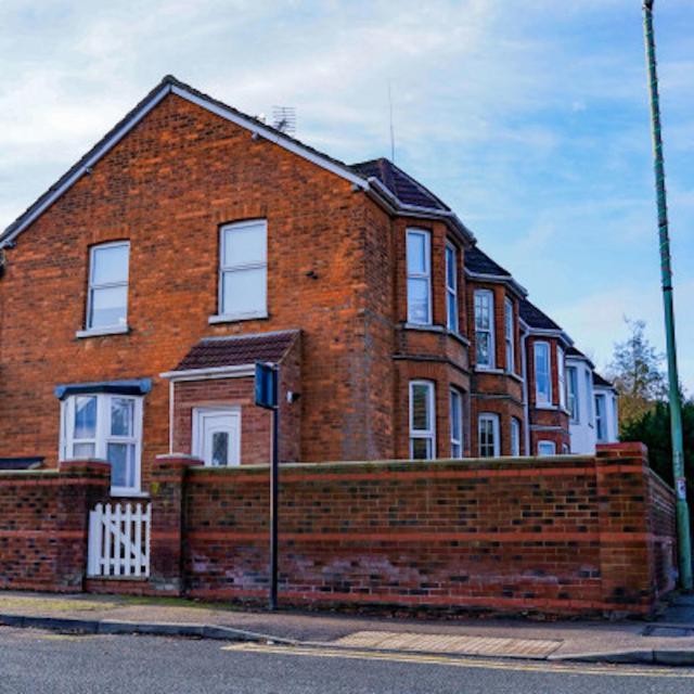 Bedford Rd Apartment Ideal For Hospital & Town Centre Kempston Exterior foto